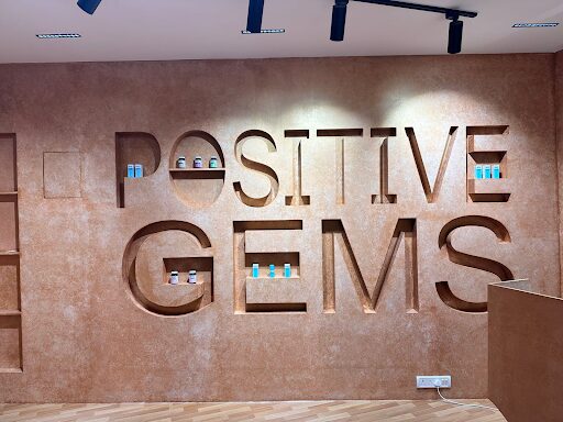 positive-gems-becomes-the-world’s-most-followed-modern-pharmaceutical-brand